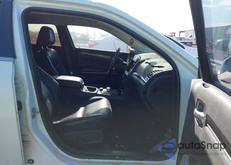 2018 Chrysler 300 Touring L из США, поврежденный, VIN 2C3CCAAG7JH201577